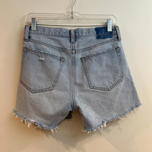 Abercrombie & Fitch Mid Rise Light Wash Boyfriend Distressed Denim Short 25 - Picture 6 of 7